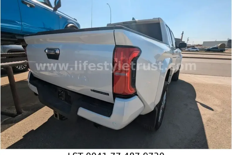 Toyota Tacoma din 2024 cu 20.300 km - oferta TOY113107 - foto 4
