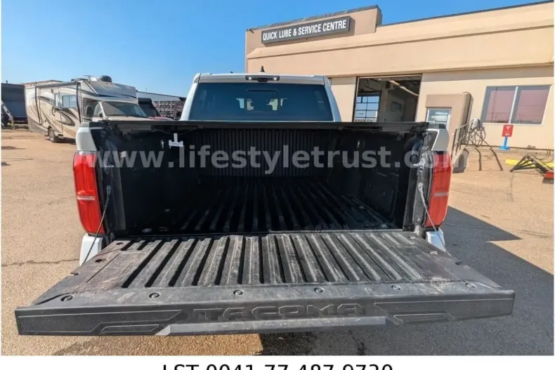 Toyota Tacoma din 2024 cu 20.300 km - oferta TOY113107 - foto 15