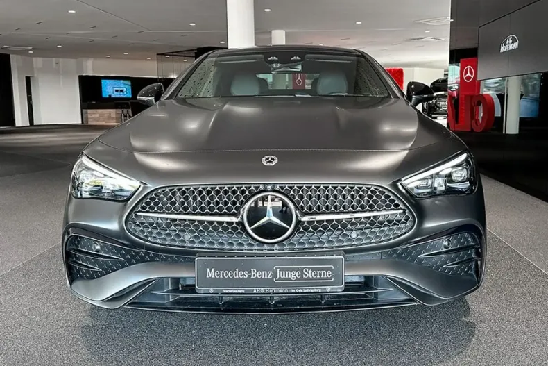 Mercedes-Benz CLE 300 din 2024 cu 5.600 km - oferta MER113117 - foto 3