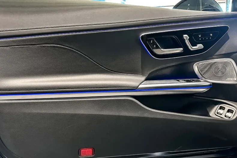 Mercedes-Benz CLE 300 din 2024 cu 5.600 km - oferta MER113117 - foto 12