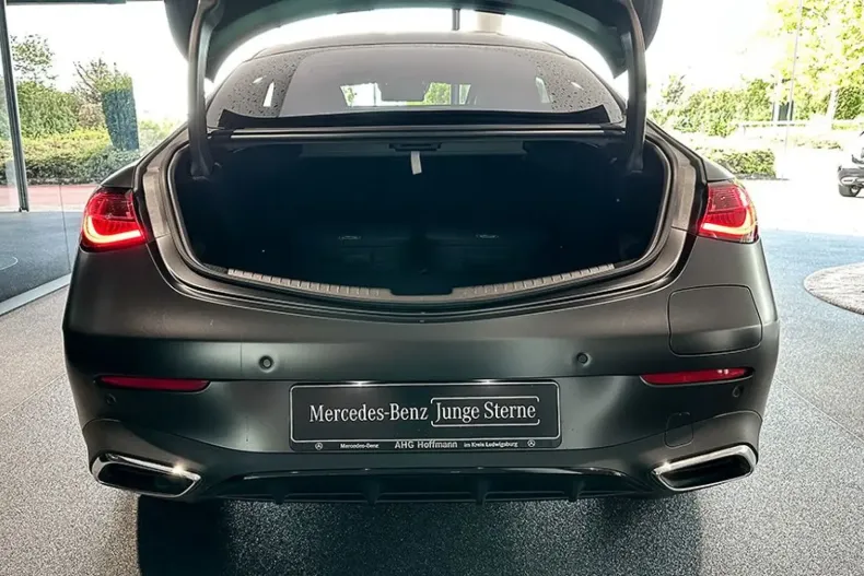 Mercedes-Benz CLE 300 din 2024 cu 5.600 km - oferta MER113117 - foto 17