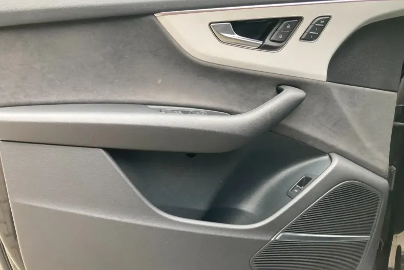 Audi Q8 din 2023 cu 76.145 km - oferta AUD113127 - foto 15