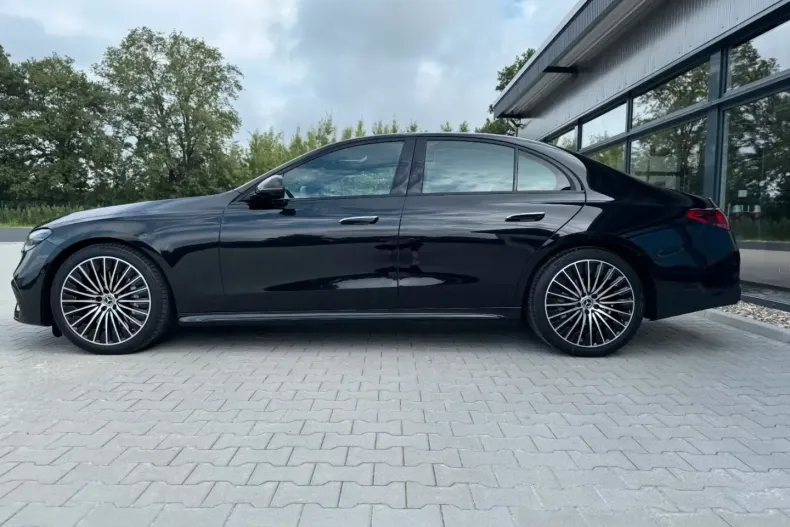 Mercedes-Benz E 220 din 2025 cu 9.901 km - oferta MER113135 - foto 3