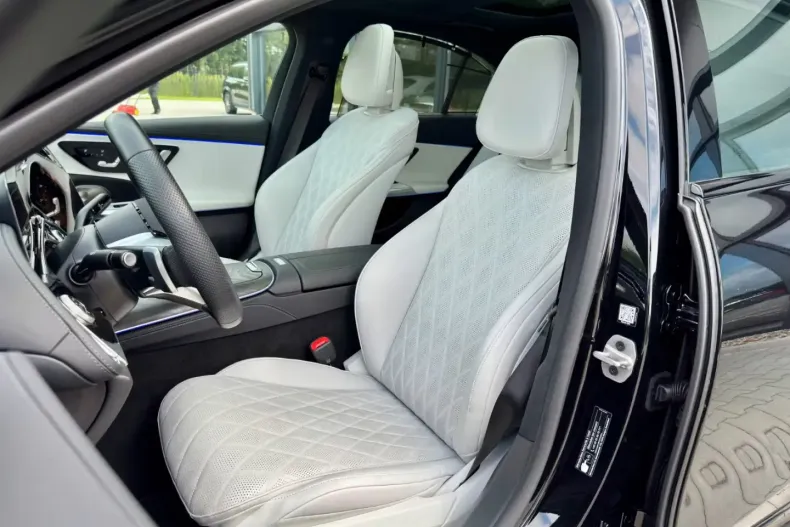 Mercedes-Benz E 220 din 2025 cu 9.901 km - oferta MER113135 - foto 4