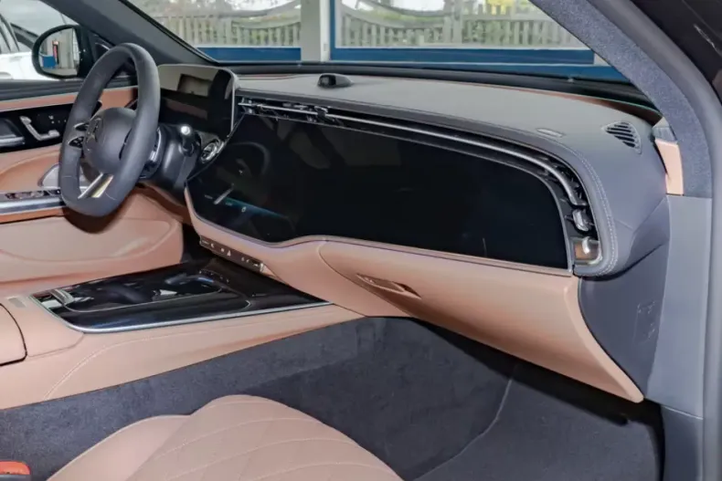 Mercedes-Benz E 220 din 2024 cu 7.141 km - oferta MER113142 - foto 8