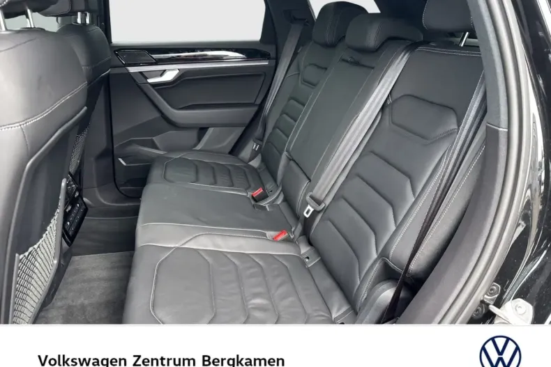 Volkswagen Touareg din 2024 cu 27.432 km - oferta VOL113159 - foto 8
