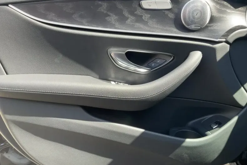 Mercedes-Benz E 450 din 2021 cu 17.224 km - oferta MER113169 - foto 12