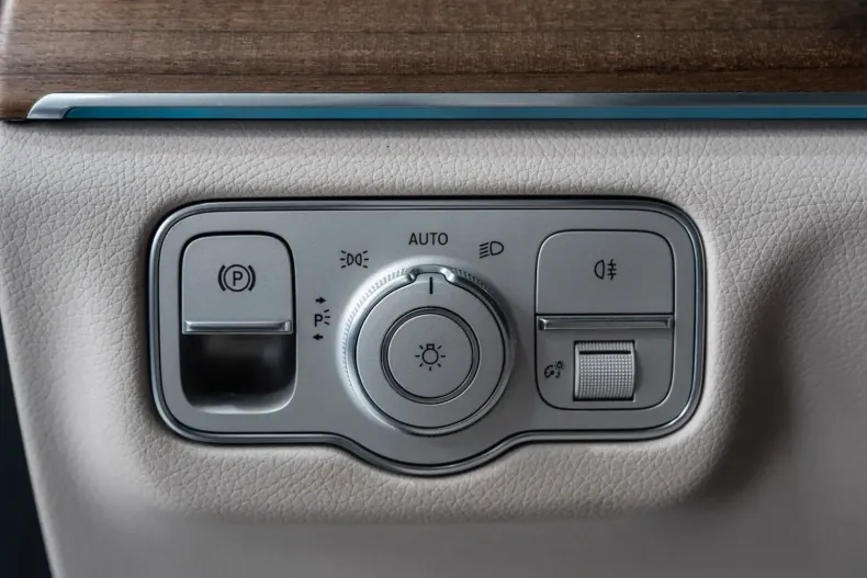 Mercedes-Benz GLE 350 din 2021 cu 44.430 km - oferta MER113172 - foto 26