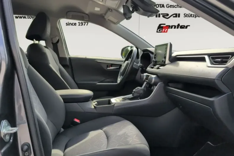 Toyota RAV4 din 2022 cu 50.877 km - oferta TOY113190 - foto 9