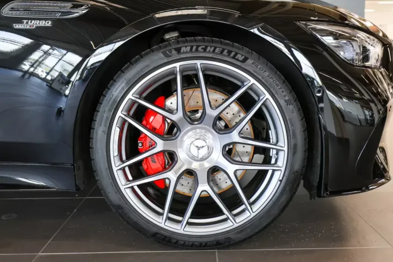 Mercedes-Benz AMG GT din 2025 cu 8.491 km - oferta MER113240 - foto 3