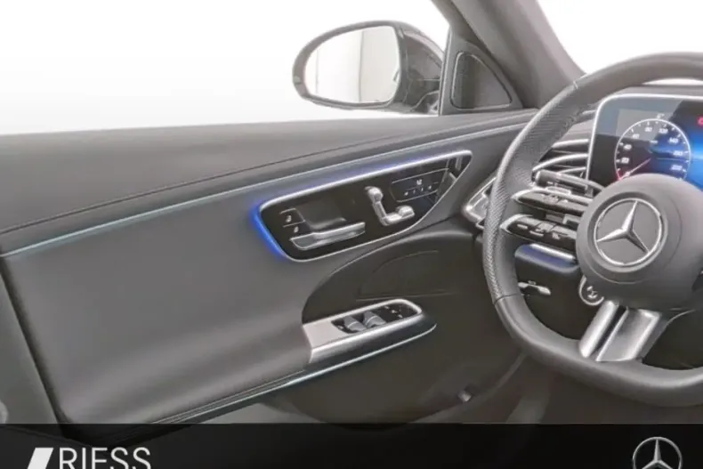 Mercedes-Benz E 300 din 2024 cu 23.856 km - oferta MER113264 - foto 8