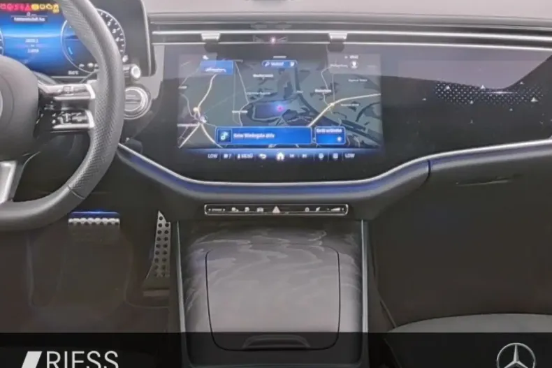 Mercedes-Benz E 300 din 2024 cu 23.856 km - oferta MER113264 - foto 9