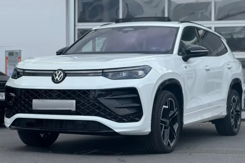 Volkswagen Tayron din 2025 cu 12.900 km - oferta VOL113265 - foto 1