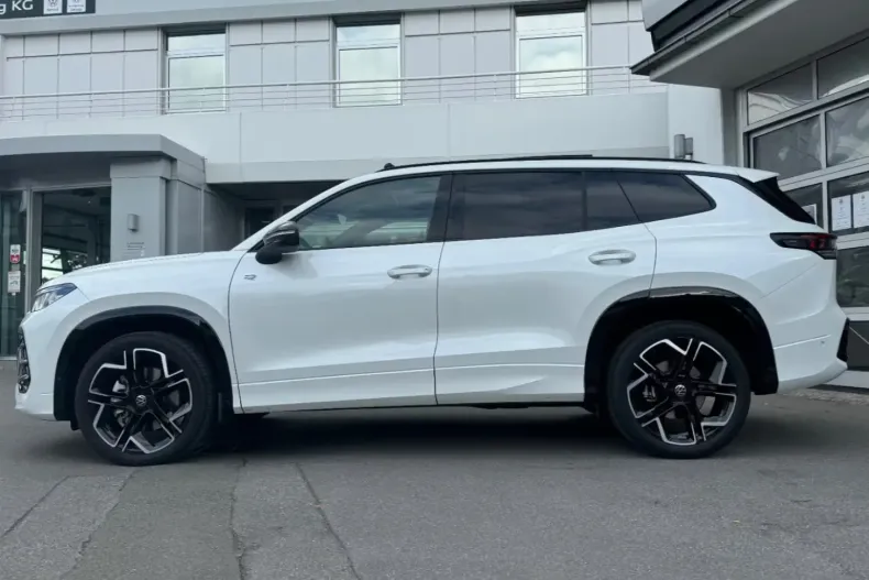 Volkswagen Tayron din 2025 cu 12.900 km - oferta VOL113265 - foto 4