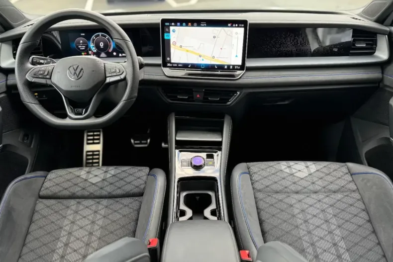 Volkswagen Tayron din 2025 cu 12.900 km - oferta VOL113265 - foto 8