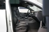 Porsche Cayenne din 2022 cu 30.760 km - oferta POR113266 - foto 7