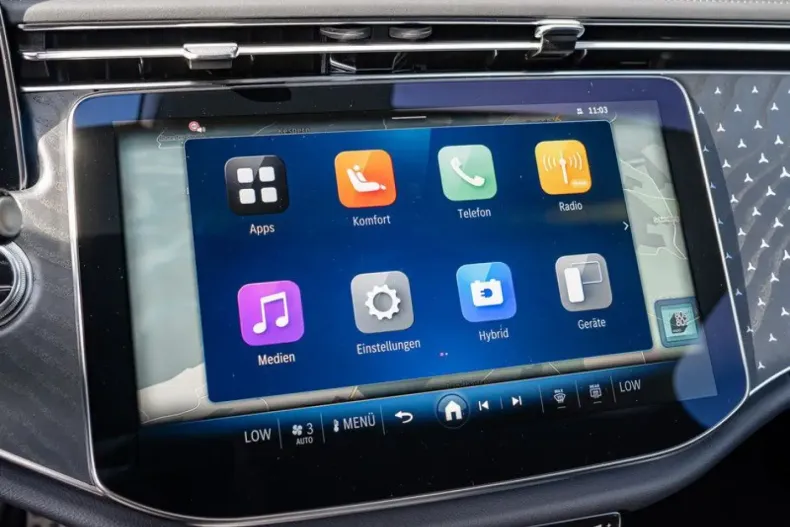 Mercedes-Benz E 300 din 2024 cu 15.078 km - oferta MER113267 - foto 9