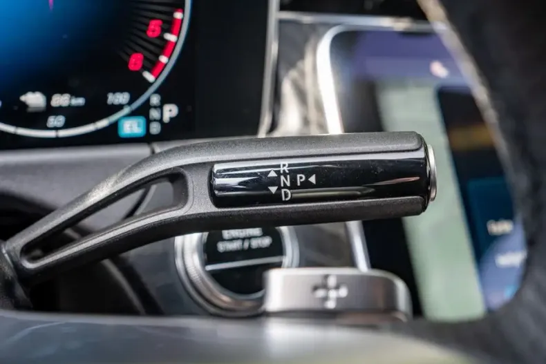 Mercedes-Benz E 300 din 2024 cu 15.078 km - oferta MER113267 - foto 16