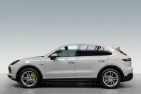 Porsche Cayenne din 2022 cu 57.700 km - oferta POR113272 - foto 2