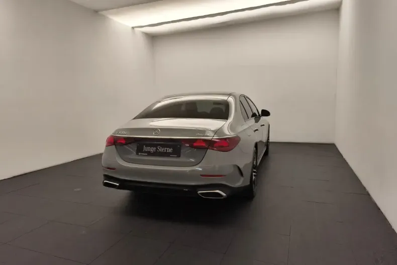 Mercedes-Benz E 400 din 2024 cu 54.018 km - oferta MER113274 - foto 4