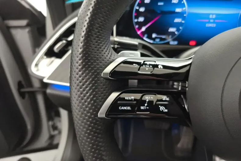 Mercedes-Benz E 400 din 2024 cu 54.018 km - oferta MER113274 - foto 14