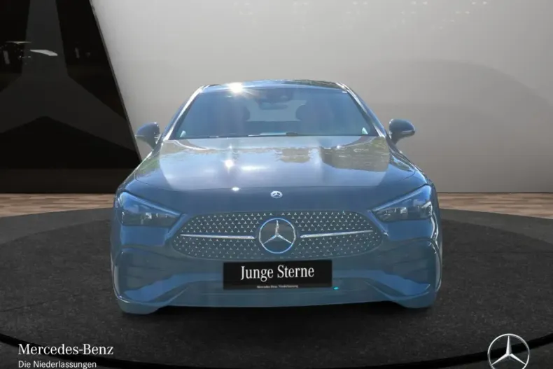 Mercedes-Benz CLE 300 din 2024 cu 15.817 km - oferta MER113276 - foto 1