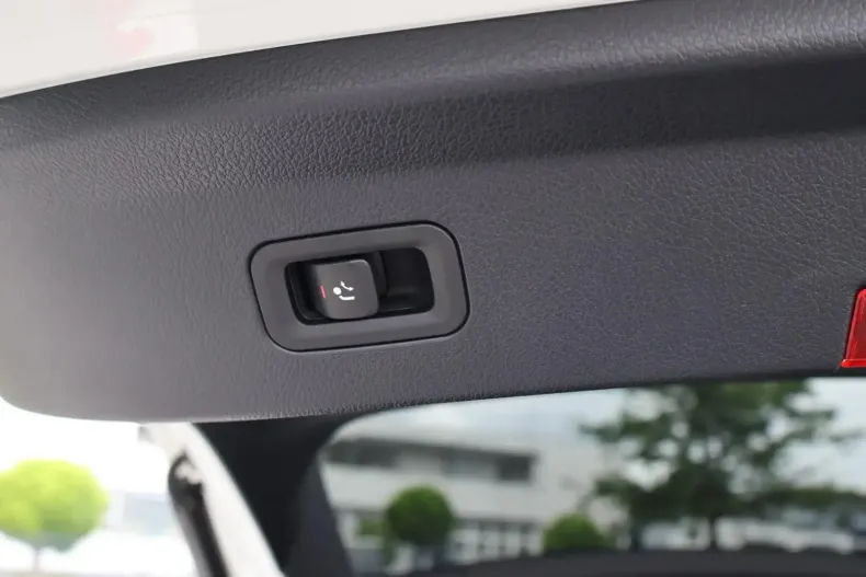 Mercedes-Benz GLE 63 AMG din 2024 cu 32.900 km - oferta MER113278 - foto 24