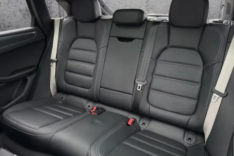 Porsche Macan din 2024 cu 49.196 km - oferta POR113284 - foto 11