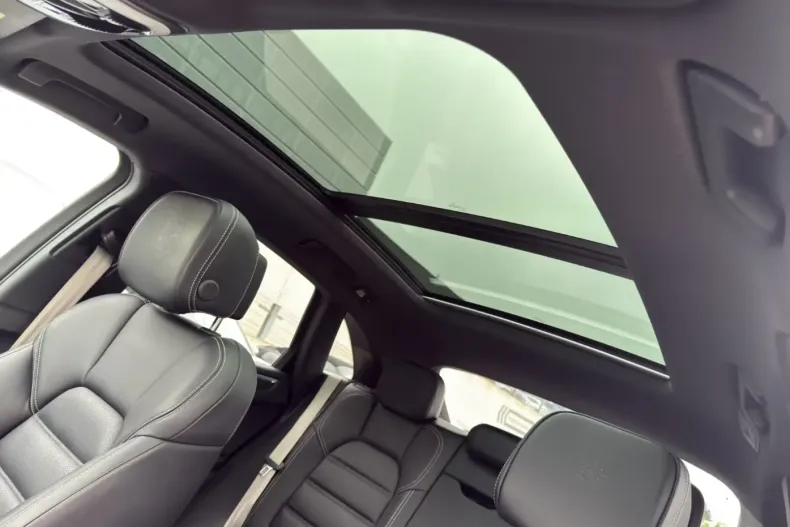 Porsche Macan din 2024 cu 49.196 km - oferta POR113284 - foto 12