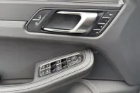 Porsche Macan din 2024 cu 49.196 km - oferta POR113284 - foto 20