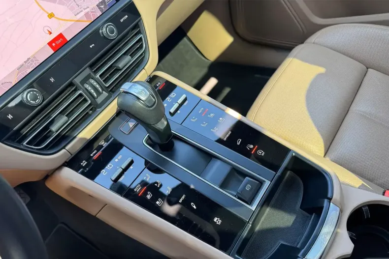 Porsche Macan din 2022 cu 62.466 km - oferta POR113289 - foto 5