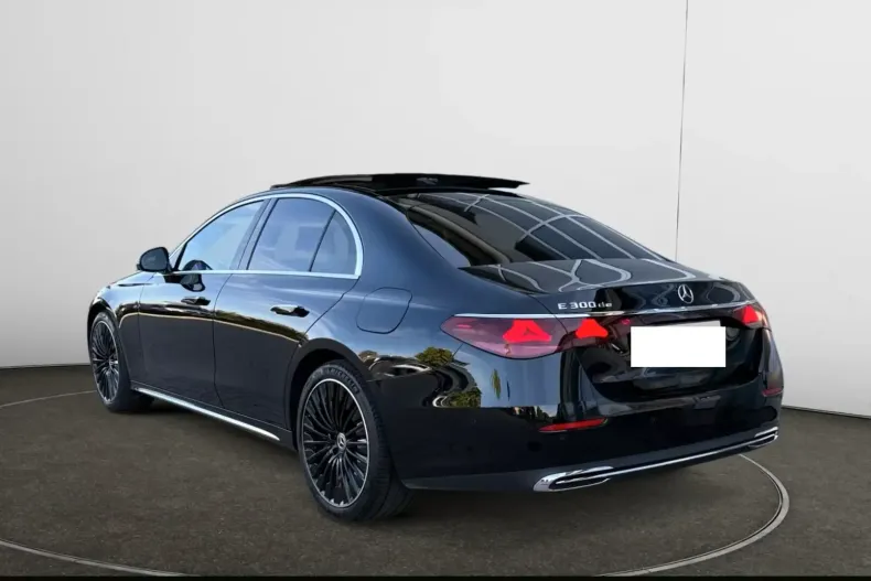 Mercedes-Benz E 300 din 2024 cu 52.300 km - oferta MER113291 - foto 2