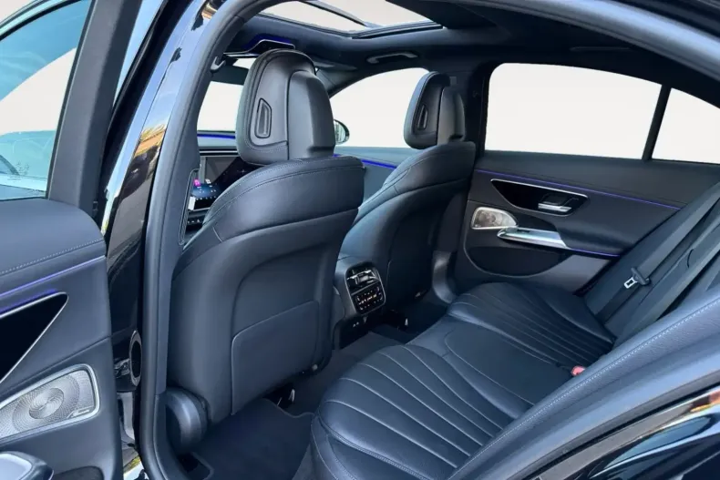 Mercedes-Benz E 300 din 2024 cu 52.300 km - oferta MER113291 - foto 10