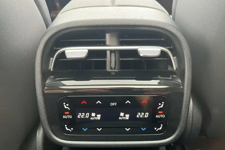 Mercedes-Benz E 300 din 2024 cu 12.500 km - oferta MER113293 - foto 12