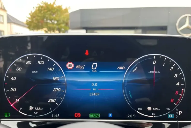 Mercedes-Benz E 300 din 2024 cu 12.500 km - oferta MER113293 - foto 17