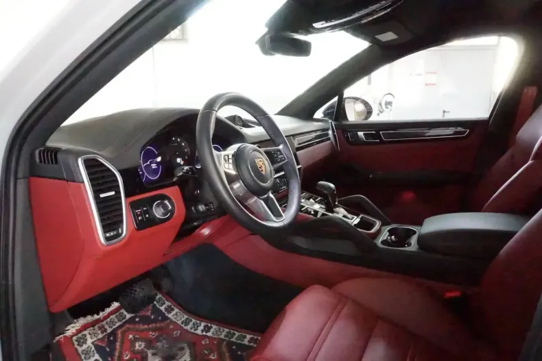 Porsche Cayenne din 2023 cu 27.965 km - oferta POR113297 - foto 7