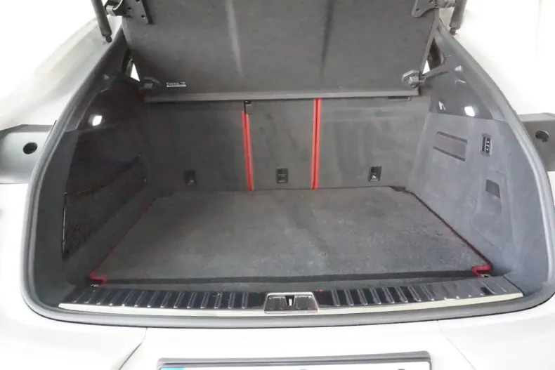 Porsche Cayenne din 2023 cu 27.965 km - oferta POR113297 - foto 19