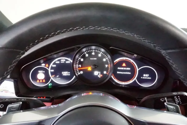 Porsche Cayenne din 2023 cu 27.965 km - oferta POR113297 - foto 24