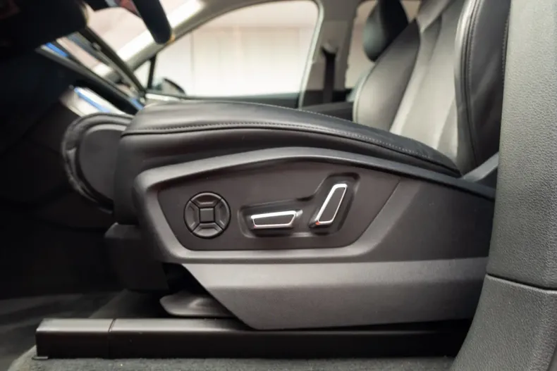 Audi Q7 din 2023 cu 63.500 km - oferta AUD113300 - foto 21