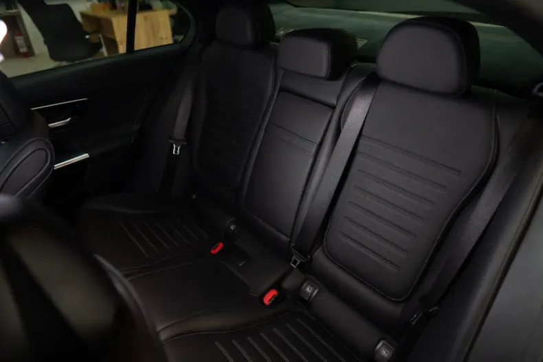 Mercedes-Benz C 300 din 2023 cu 30.800 km - oferta MER113301 - foto 21