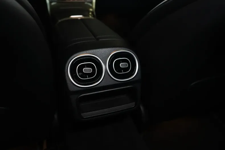 Mercedes-Benz C 300 din 2023 cu 30.800 km - oferta MER113301 - foto 22