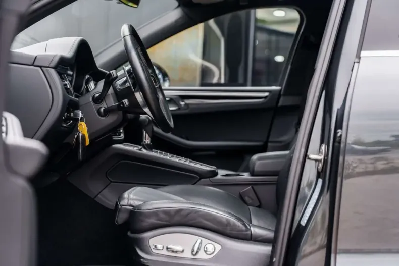 Porsche Macan din 2021 cu 69.934 km - oferta POR113302 - foto 11