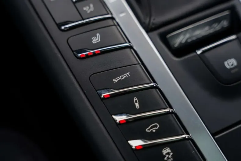 Porsche Macan din 2021 cu 69.934 km - oferta POR113302 - foto 23