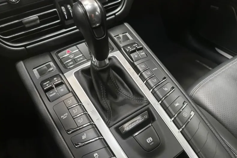 Porsche Macan din 2020 cu 69.800 km - oferta POR113304 - foto 12