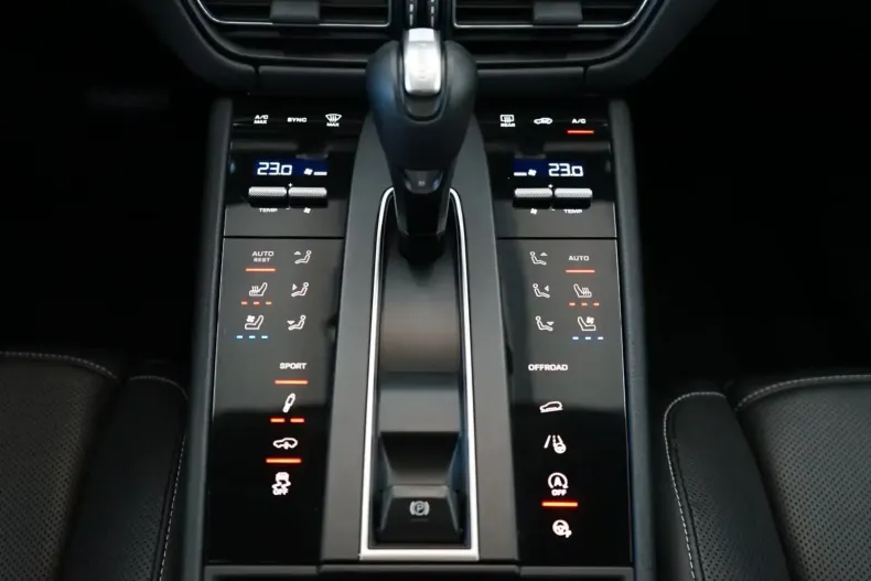 Porsche Macan din 2022 cu 56.200 km - oferta POR113305 - foto 7