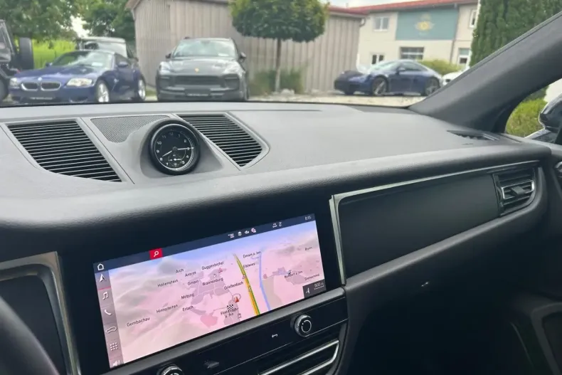 Porsche Macan din 2023 cu 32.900 km - oferta POR113309 - foto 16