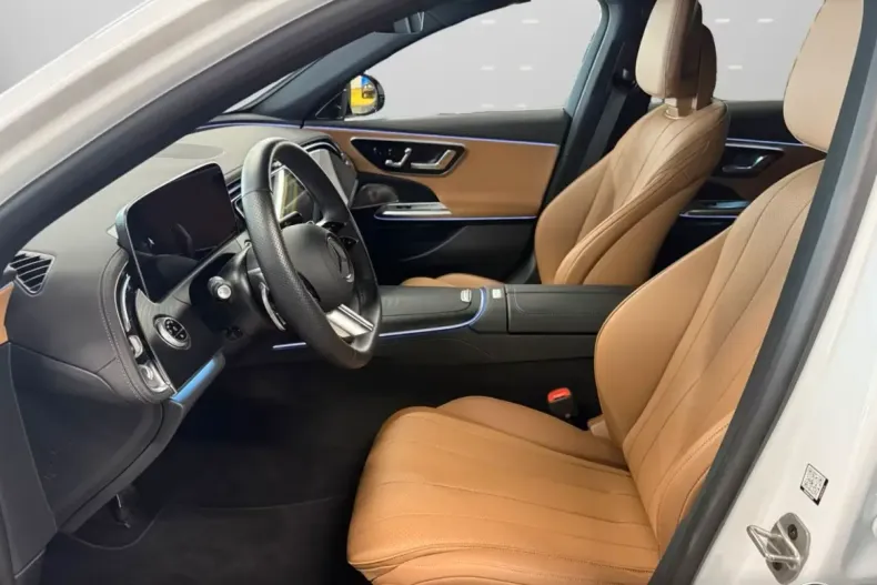 Mercedes-Benz E 300 din 2024 cu 6.583 km - oferta MER113310 - foto 6