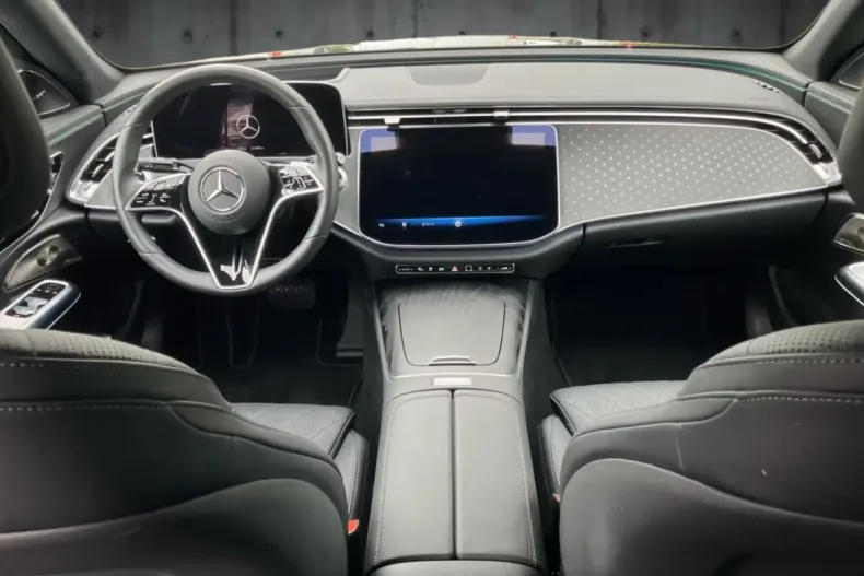 Mercedes-Benz E 300 din 2025 cu 21.484 km - oferta MER113315 - foto 8