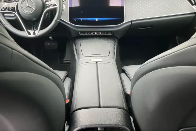 Mercedes-Benz E 300 din 2025 cu 21.484 km - oferta MER113315 - foto 9