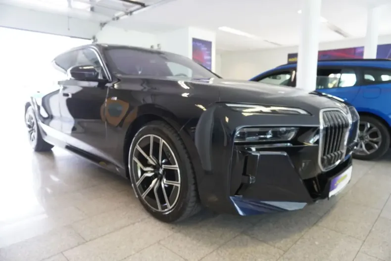 BMW 740 din 2024 cu 25.000 km - oferta BMW113318 - foto 3